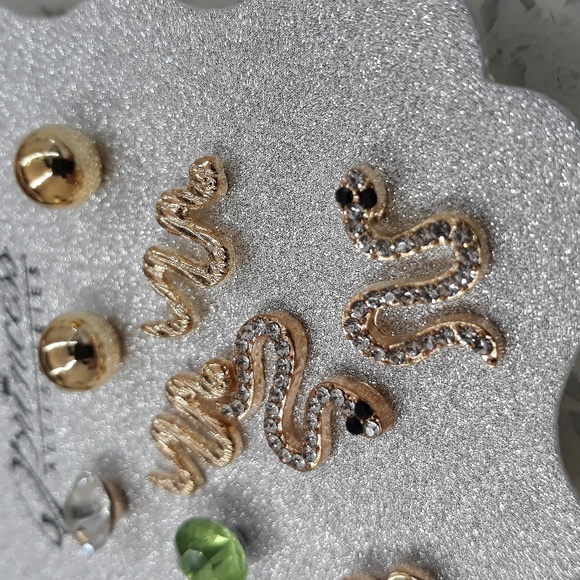 Desert Theme Stud Earrings NEW - Picture 4 of 4